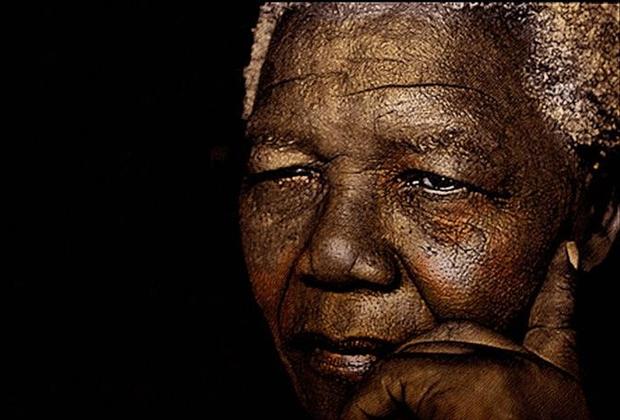 نلسون ماندلا: امام خمینی رهبر تمام نهضت های آزادیبخش جهان بود / افتخار بزرگی است که توانستم در کنار مرقد امام خمینی حاضر شوم