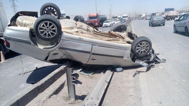 واژگونی سواری در یزد، یک کشته و یک زخمی بر جا گذاشت