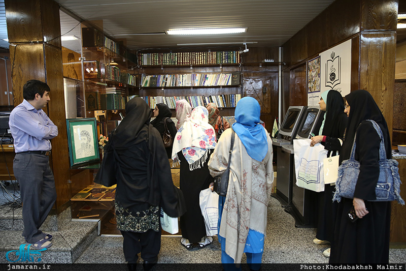 بازدید جمعی از شاعران پاکستانی از جماران