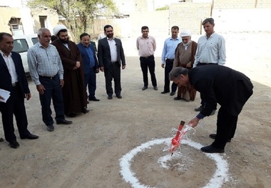 عملیات اجرایی احداث یک واحد آموزشی خیرساز در گتوند آغاز شد