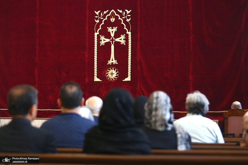 بزرگداشت امام خمینی در کلیسای سرکیس مقدس