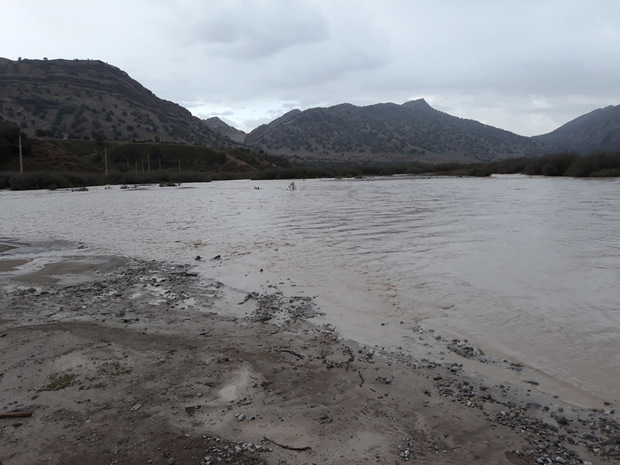 راه ارتباطی 11 روستای اندیکا مسدود شد