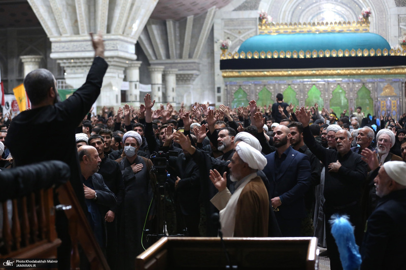 مراسم عزاداری شب شهادت حضرت زهرا(س) در حرم امام خمینی(ره) برگزار شد