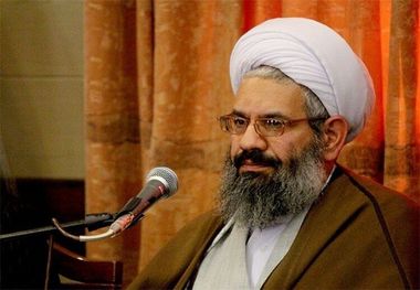 نیروی انتظامی در زمینه قاچاق کالا با شدت و قاطعیت برخورد کند