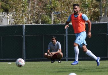 تیم ملی با پرواز اختصاصی راهی بحرین شد
