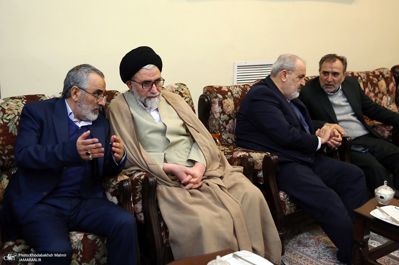 حاشیه های تجدید میثاق رئیس جمهور و اعضای دولت با آرمان های حضرت امام خمینی (س)