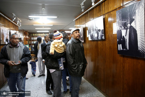 بازدید جمعی از طلاب دانشجو کشور سودان از بیت امام خمینی در ایام دهه فجر