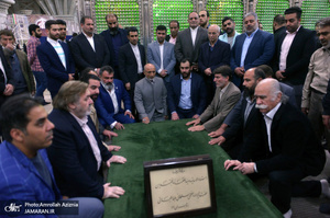 تجدید میثاق جمعی از قهرمانان ،پهلوانان و هنرمندان پیشکسوت با آرمان های حضرت امام(س)