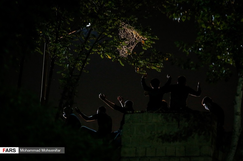 مراسم عزاداری شب اول محرم در هیئت ریحانه‌الحسین