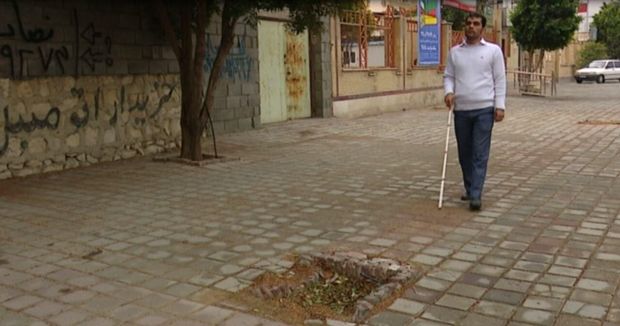 مبلمان شهری ساوه برای نابینایان مناسب نیست