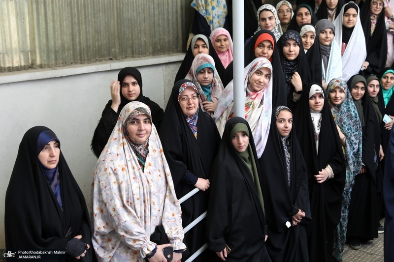 بازدید جمعی از اعضای باشگاه منتظران بنیاد حضرت مهدی موعود (عج) از جماران