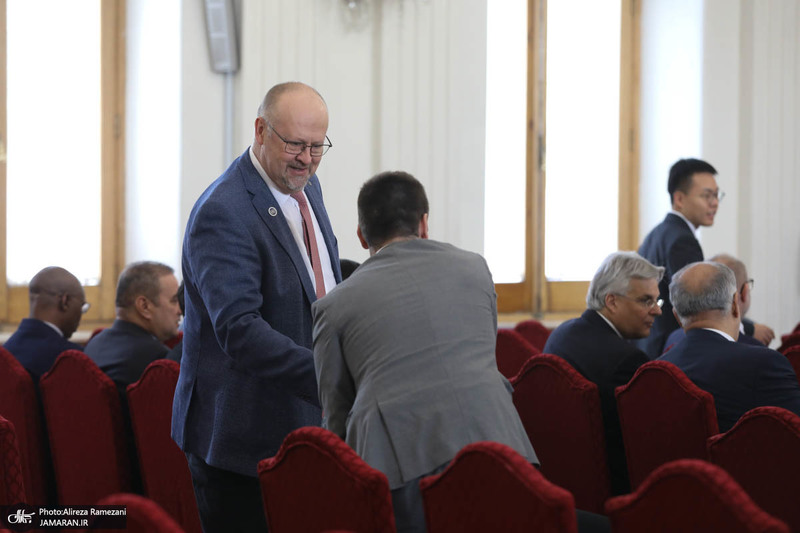 نشست وزیر امور خارجه با سفرا و کارداران و روسای نمایندگی های خارجی و بین‌المللی مقیم تهران