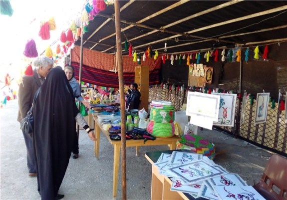 نمایشگاه صنایع دستی لرستان شبانه روزی می شود