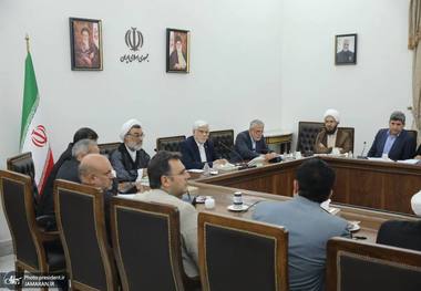 عارف: مسائل اجتماعی و فرهنگی نباید حکومتی شود/ نهادهای مدنی در زمینه کاهش آسیب‌های اجتماعی بهتر از نهادهای دولتی عمل کردند - الزامی شدن پیوست‌های فرهنگی و اجتماعی برای طرح‌های کلان تصویب شد