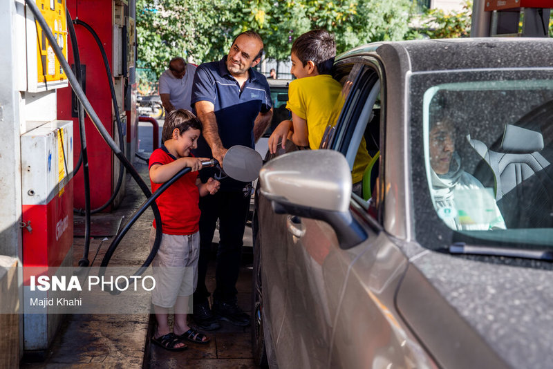 جریان عادی زندگی در شهر تهران...