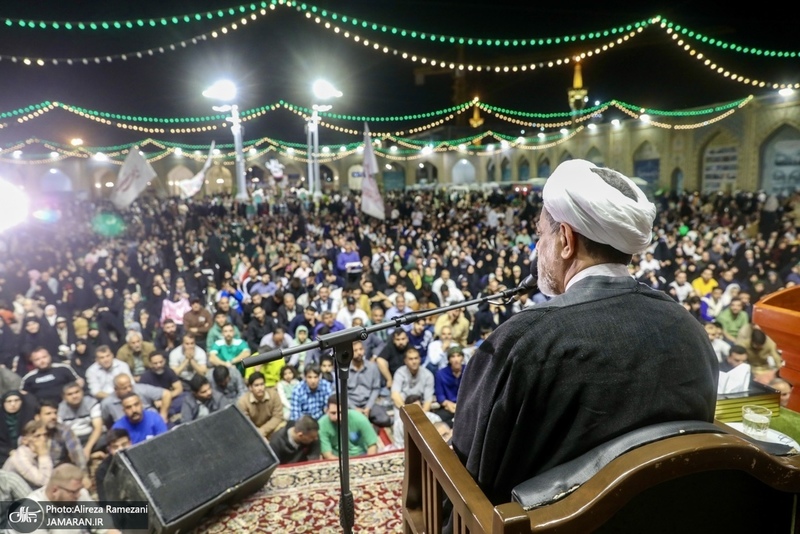مراسم شب ولادت امام رضا (ع) در صحن غدير