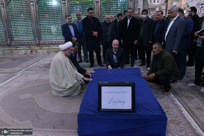 تجدید میثاق وزیر، مدیران و کارکنان وزارت نیرو با آرمان‌های امام خمینی (س)