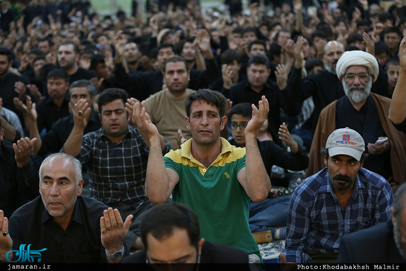 مراسم عزاداری شام غریبان در حرم مطهر حضرت امام خمینی(س) 