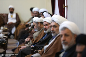دیدار جمعی از روحانیون با سید حسن خمینی