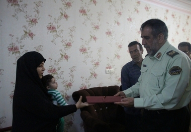 خانواده‌های معظم شهداء سرمایه‌های اصلی انقلاب هستند