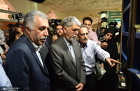 بازدید وزیر فرهنگ و ارشاد اسلامی از غرفه بین‌الملل مؤسسه تنظیم و نشر آثار امام خمینی (س) (6)