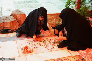 مراسم تحویل سال نو در گلزار شهدای قم‎