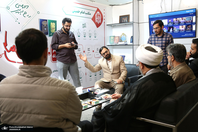 بازدید رئیس موسسه تنظیم و نشر آثار امام خمینی(س) از نمایشگاه خط خون