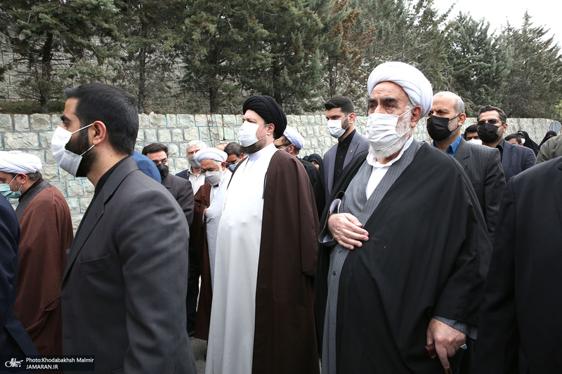 مراسم تشییع پیکر آیت الله ری شهری (ره) از حسینیه کوثر (س)