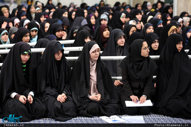 دیدار جمعی از دانشجویان با رهبر معظم انقلاب