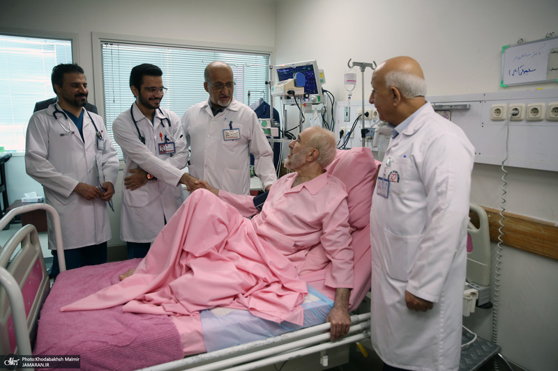 عیادت اقای خاتمی 1