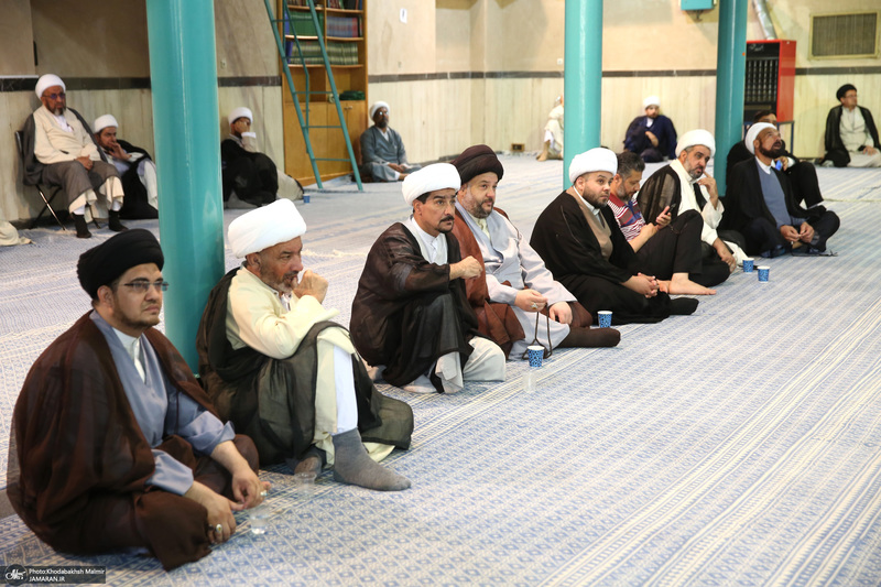 بازدید جمعی از علمای نجف از حسینه و مجموعه فرهنگی جماران
