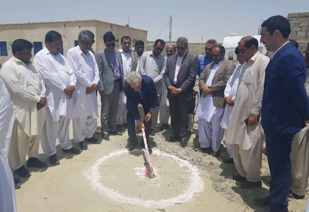 کلنگ ساخت مدرسه خیری روستایی چابهار به زمین زده شد