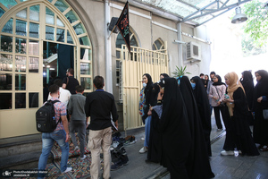 بازدید جمعی از دانشجویان بین‌الملل دانشگاه علامه طباطبایی به عنوان سفیران تمدن اسلامی از جماران