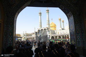 دسته عزاداری خادمین حرم مطهر حضرت معصومه (س) در سالروز شهادت امام رضا (ع)