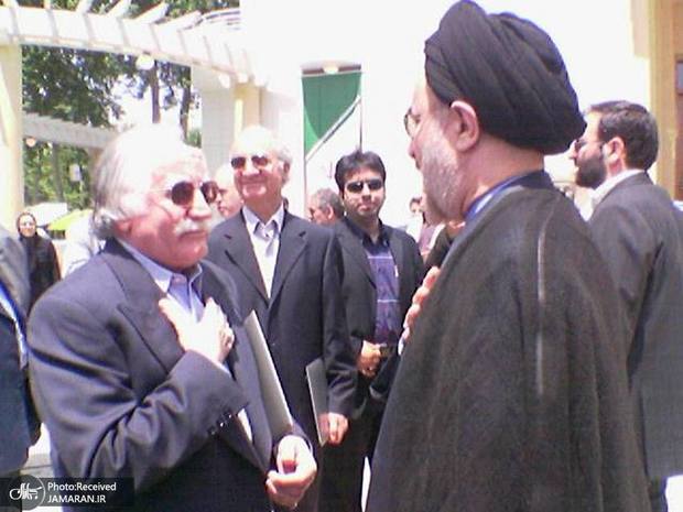 خاطره ابطحی از دیدار سید محمد خاتمی و استاد فرشچیان + عکس