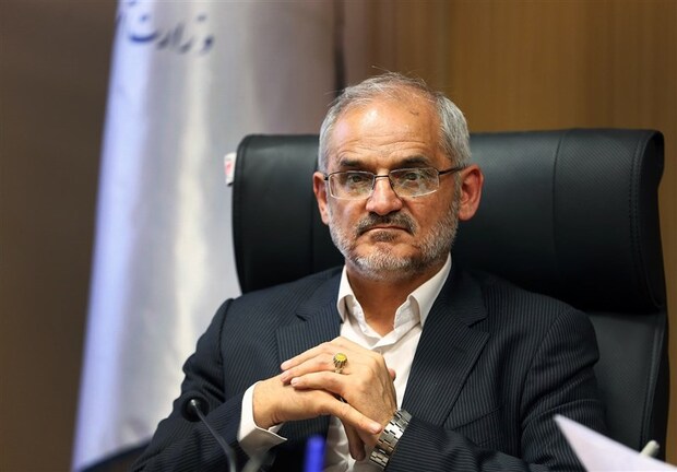 حمایت از بازنشستگان را وظیفه خود می‌دانیم