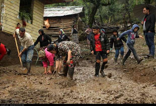 شرایط زندگی سیل زدگان گیلان در حال عادی شدن است