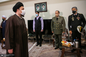 حاشیه های تجدید بیعت فرماندهان ارشد نیروهای مسلح با آرمان های امام خمینی (س)