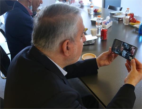 اهدای لباس مینا فتحی به موزه ملی ورزش المپیک و پارالمپیک
