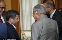 عباس خامه یار و مهاتیر محمد