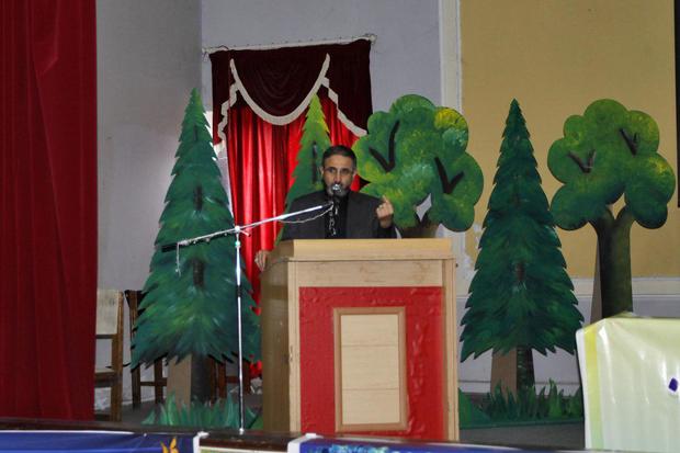 فربه کردن دولت با اشتغال، باعث افزایش مشکلات دولت می شود