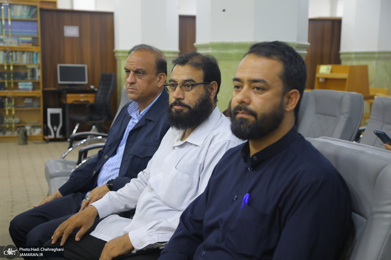 نشست «قرآن و عترت، محور اتحاد مسلمانان در اندیشه امام خمینی(س)» به زبان اردو