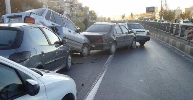 تصادف زنجیره ای 12 خودرو در جاده مشهد - تربت حیدریه