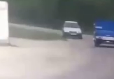 تولید ۲ وانت متوقف شد

