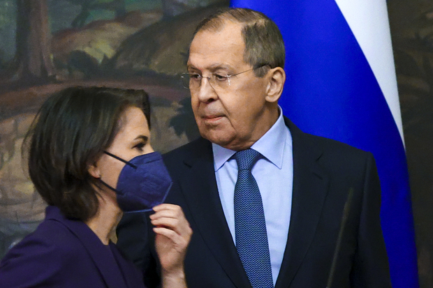 چرا قدرت اول اروپا تمایلی به رویارویی با روسیه ندارد؟