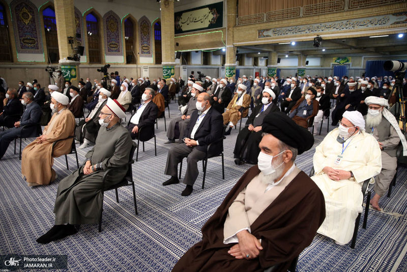 دیدار میهمانان کنفرانس وحدت اسلامى‌ و جمعی از مسئولان نظام با رهبر معظم انقلاب