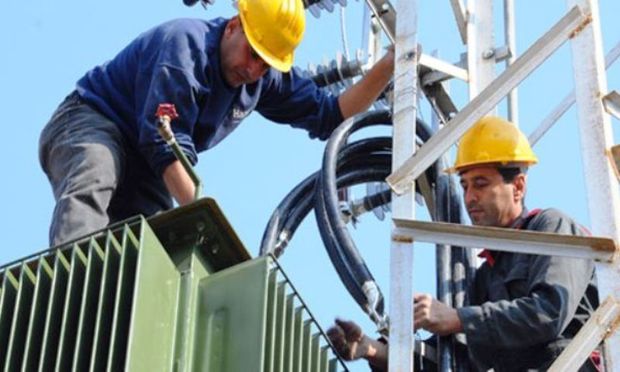 ۷۰ گروه عملیاتی برای تامین برق پایدار تابستانی فارس فعالیت می‌کنند