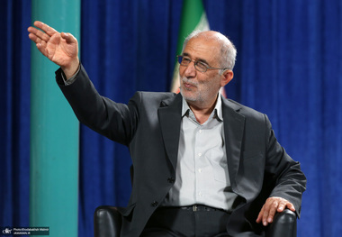 حسین علایی: سیاست کلان کشور باید اصلاح شود/ صهیونیست ها قوی‌ترین تشکیلات موساد در جهان را در ایران راه انداخته‌اند/ فکر می‌کنم آنها روی تلفن‌های باسیم هم سوار هستند/ حکومت و دولت نباید مردم را آزار دهند/ موتورسواری خانم‌ها چه اشکالی دارد؟