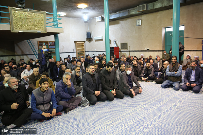 مراسم تشییع مرحوم حسن غفوری فرد از حسینیه جماران