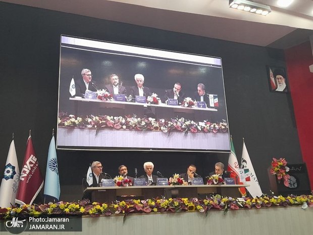 دعوای قیمت‌گذاری در نشست خودروسازان بالا گرفت؛ مدیر ایران خودرو: دیگر با ضرر نمی فروشیم / معاون وزیر صمت: اصلاح قیمت‌ها را در همین خرداد پیگیری می کنیم اما در گرو موافقت دستگاه های مرتبط است